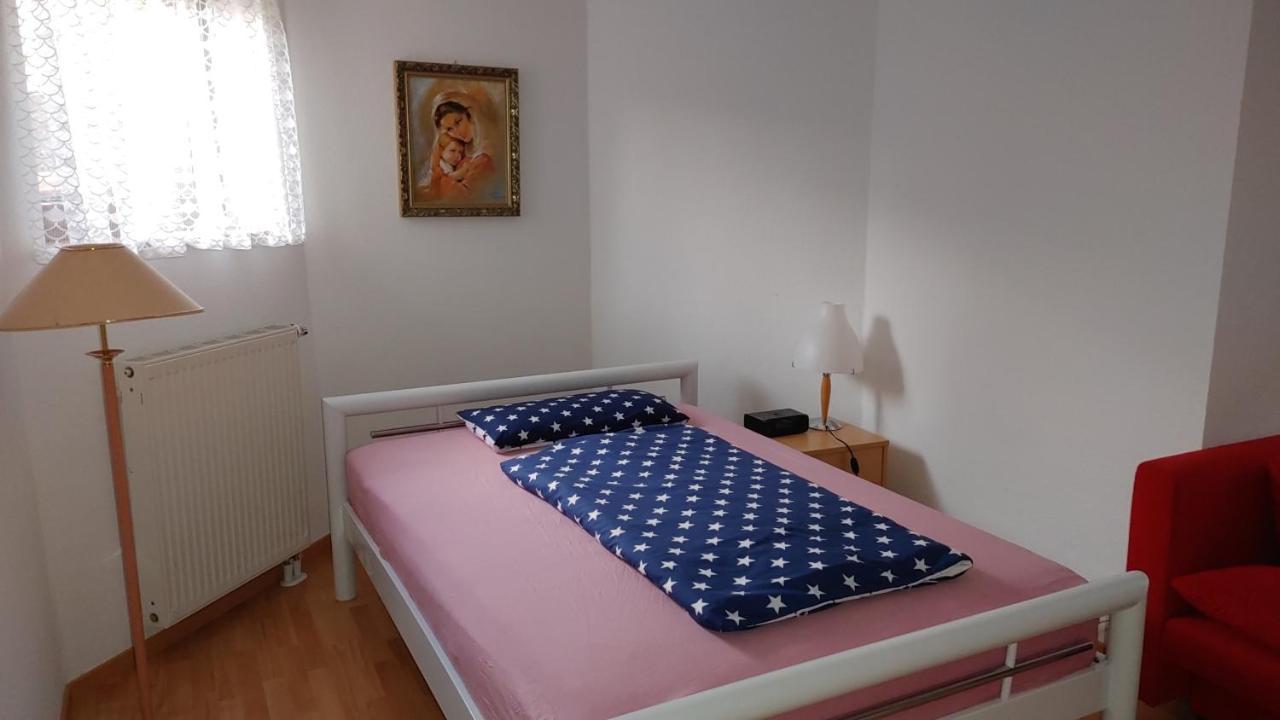Gemuetliche Einliegerwohnung Ohne Kueche In Hoesbach-Rottenberg ภายนอก รูปภาพ
